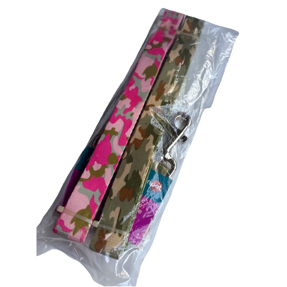 Aspen Pet‎ Pink Camo And Green Camo 5 Ft Dog Leashes 2 Pack